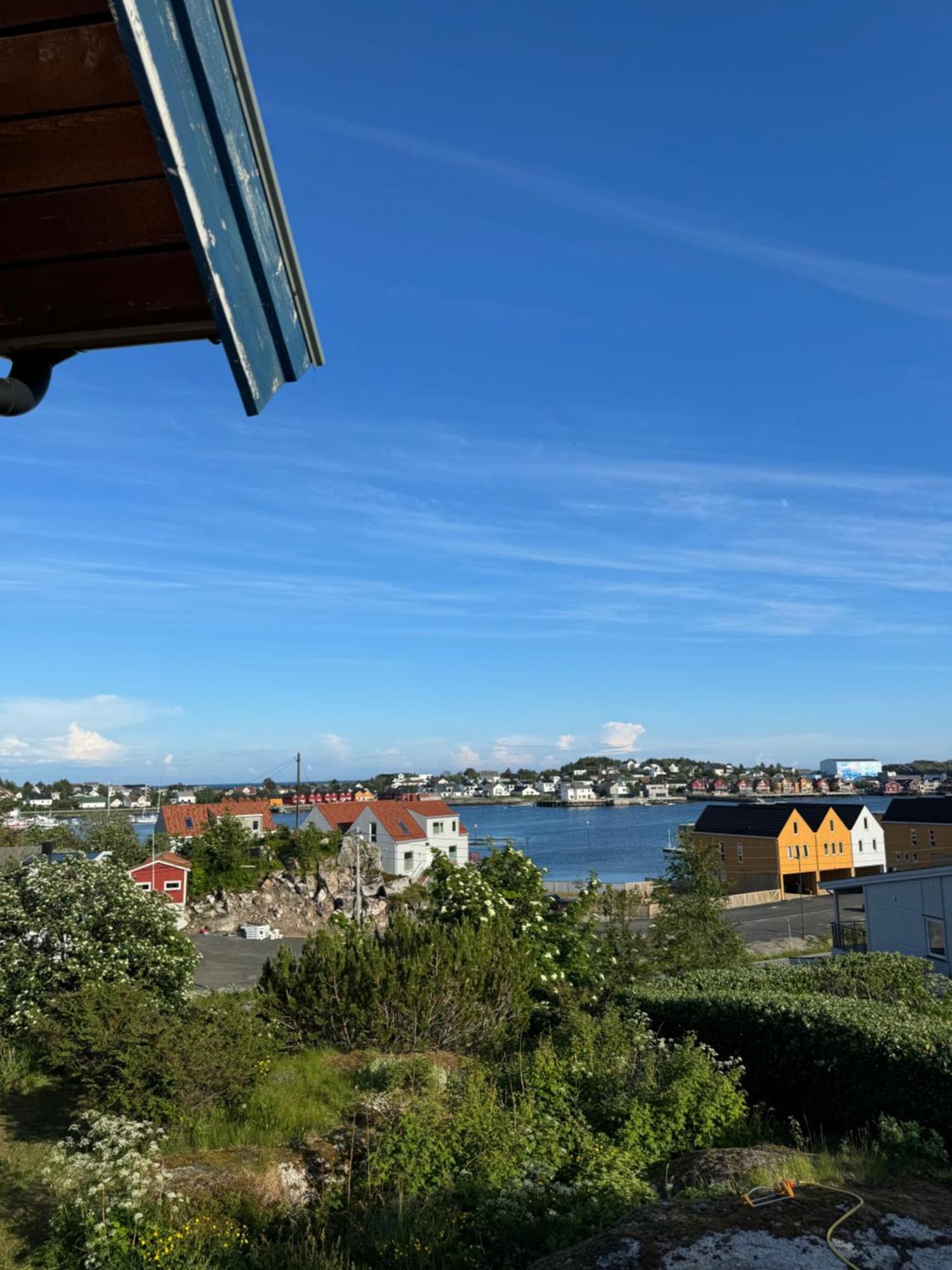 Leilighet Ballstad Exteriör bild
