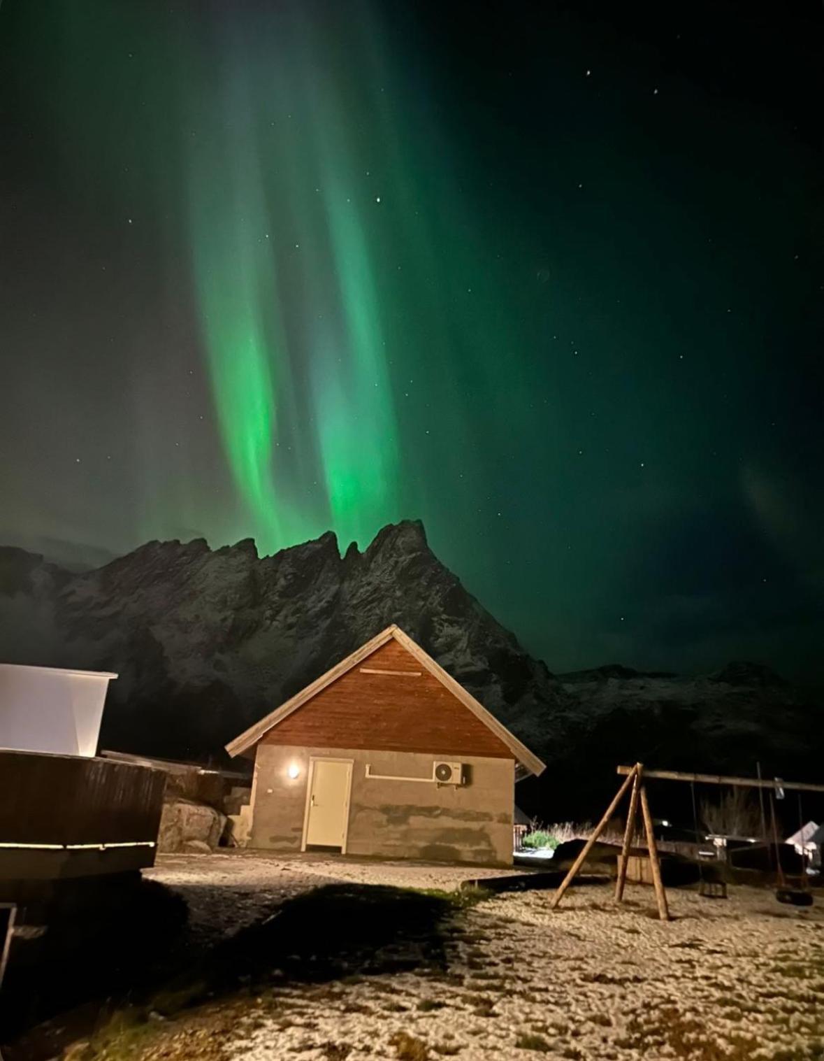 Leilighet Ballstad Exteriör bild